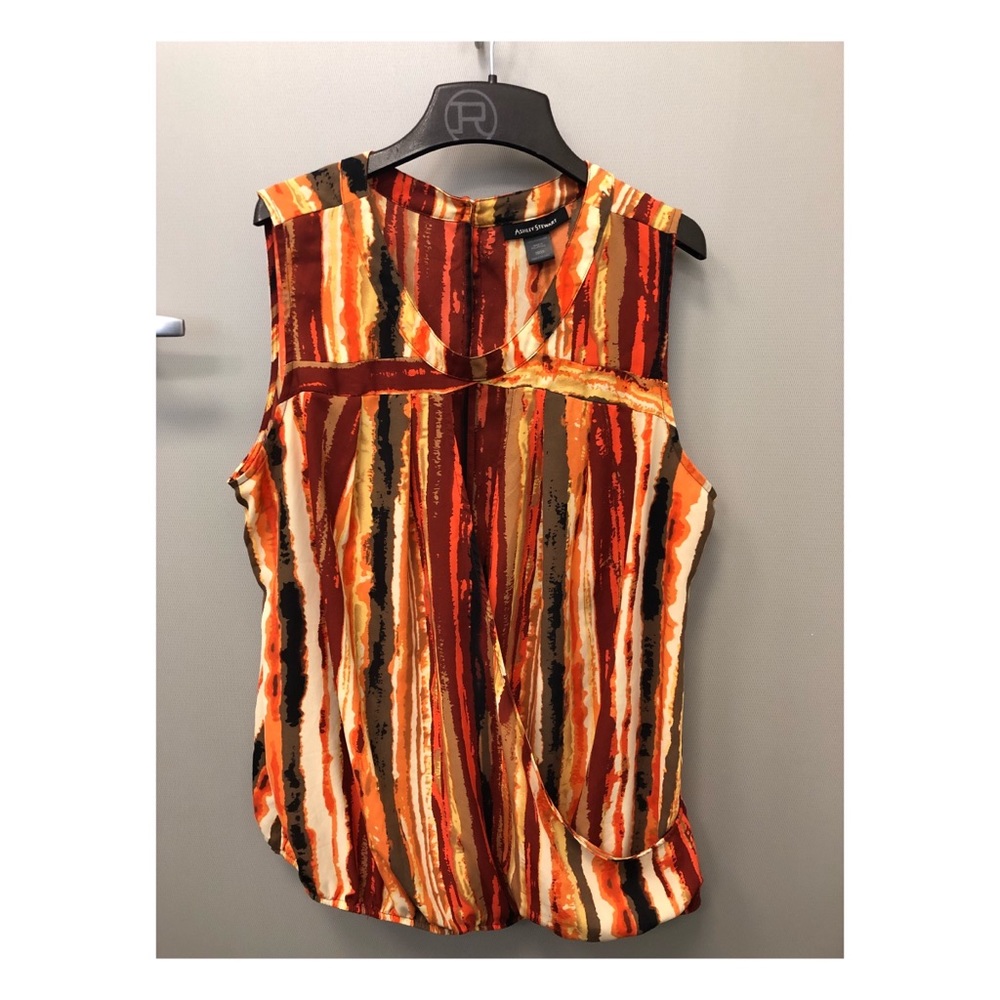 Pre-owned Ashley Stewart wrap top. Size 18/20.